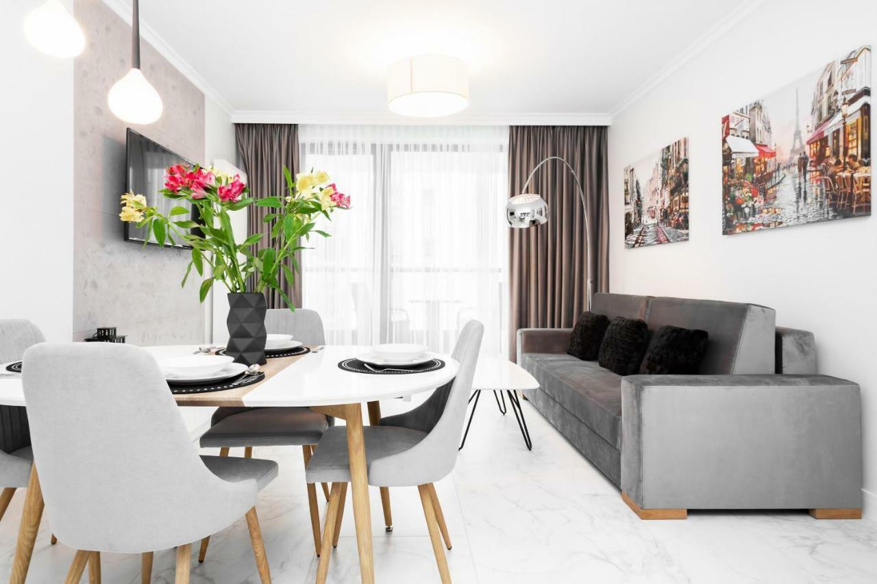 Apartments Warsaw Dzielna By Noclegi Renters Eksteriør billede