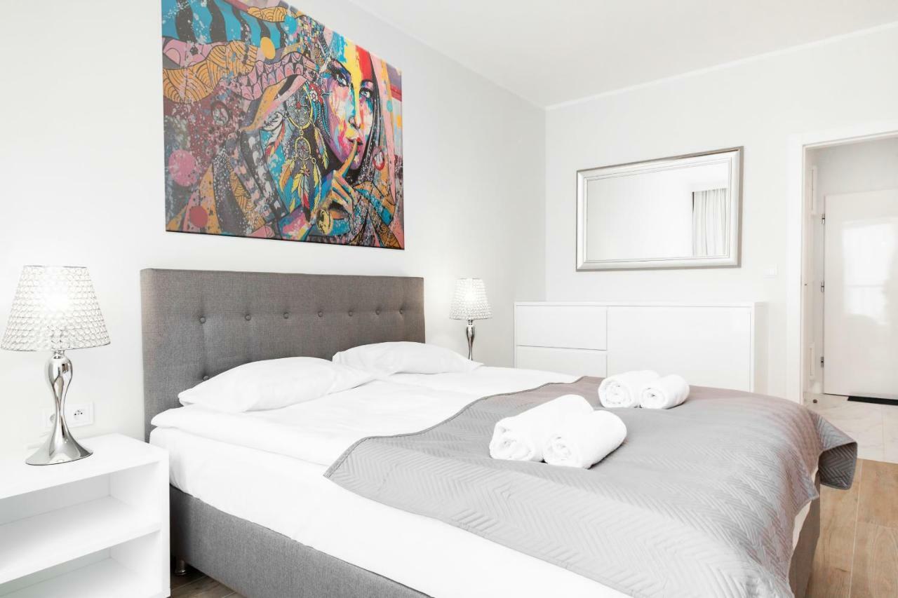 Apartments Warsaw Dzielna By Noclegi Renters Eksteriør billede