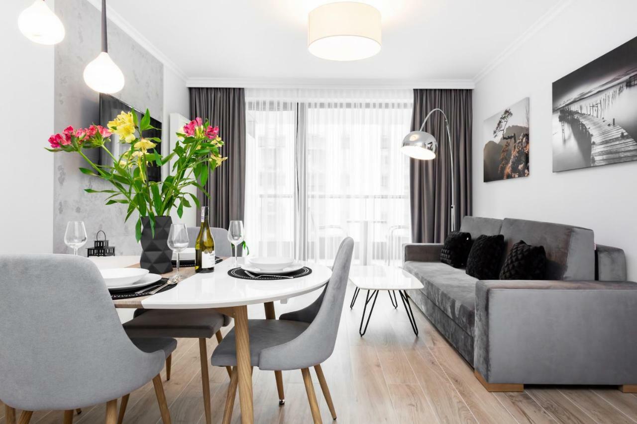 Apartments Warsaw Dzielna By Noclegi Renters Eksteriør billede