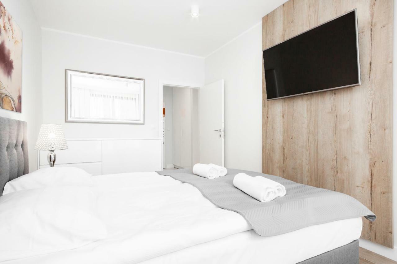 Apartments Warsaw Dzielna By Noclegi Renters Eksteriør billede