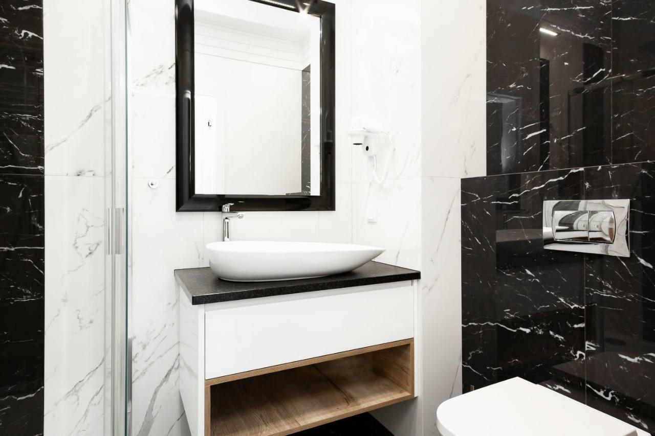 Apartments Warsaw Dzielna By Noclegi Renters Eksteriør billede